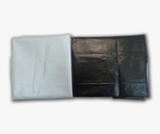 "一般春季低溫期間,采用地膜覆蓋白天受陽光照射后,0~10厘米深的土層內可提高溫度1~6℃,最高可達8℃以上。夏季進入高溫期,若無遮陰,土壤表層的溫度可達50~60℃;土壤干旱時,地表溫度會更高。但在有作物遮蔭時,或地膜表面有土或淤泥覆蓋時,土溫只比露地高1~5℃,土壤潮濕時土溫還會比露地低0.5~1.0℃,最高可低3℃。夜間由于外界冷空氣的影響,地膜下的土壤溫度只比露地高1~2℃。 使用地膜后能夠提高地溫、保水、保土、保肥提高肥效,而且還有滅草、防病蟲、防旱抗澇、抑鹽保苗、改進近地面光熱條件,